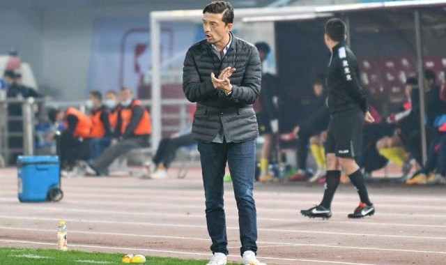 爱游戏APP-谢晖的两种声音