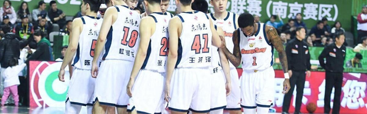 不当水货！杜锋弟子拿下14+10，打南京队开窍了，胡明轩回击质疑